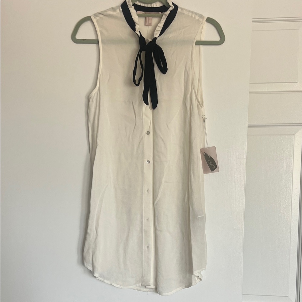 Forever 21 White Sleeveless Button-Front Blouse with Black Tie
